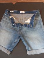 2 Paar Herren Jeans (Bermudas) Rheinland-Pfalz - Katzenelnbogen Vorschau