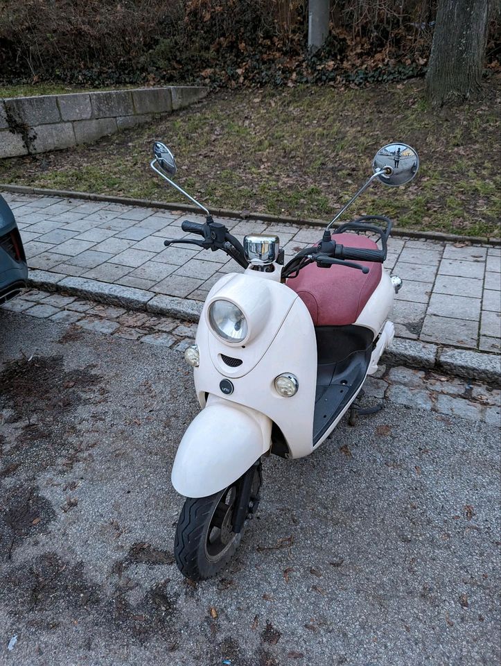 Unu Elektro-Roller in Regensburg