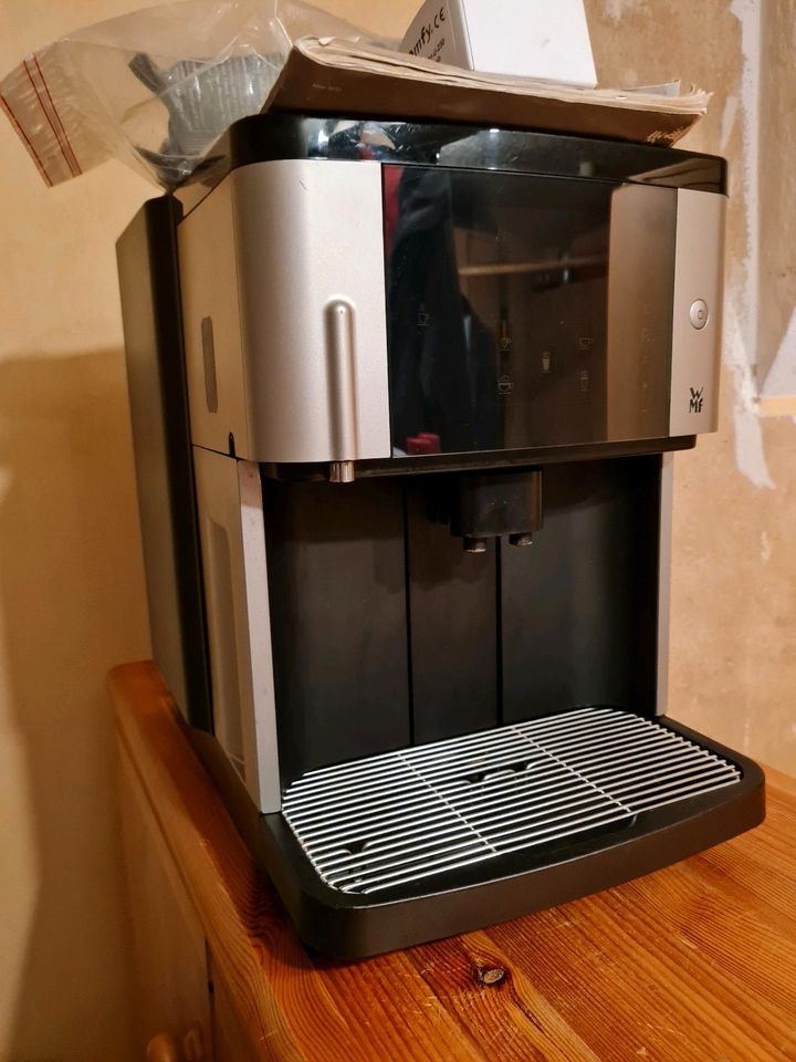 NEU!!! Kaffeevollautomat WMF 800 + in Herbstein