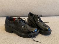 Bata Halbschuhe 40 Lack Schwarz Berlin - Pankow Vorschau