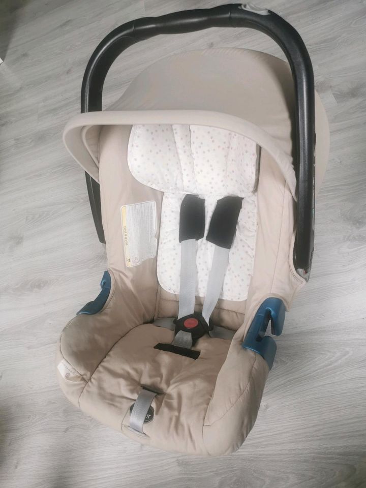 Britax Römer Babyschale inkl. Base mit Isofix in Grünstadt