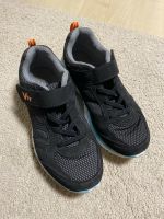 Turnschuhe Sportschuhe Sneakers Halbschuhe schwarz Gr. 35 Nordrhein-Westfalen - Nörvenich Vorschau