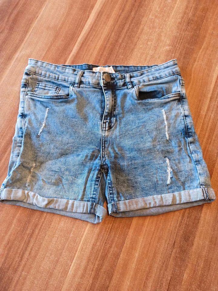 Jeans Shorts in Spangenberg