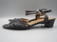 Högl Softline Leder Sandalen 37,5 schwarz Sandaletten NP 119€ Hessen - Rodgau Vorschau