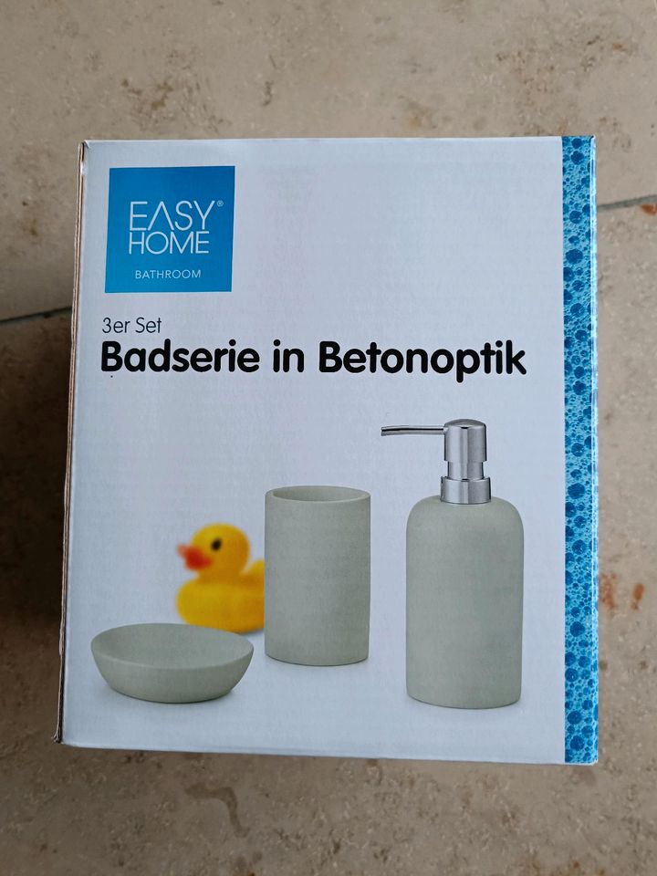 Badeserie in Betonoptik von Easy Home, neu verpackt. in Bedburg-Hau