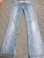 Damen Jeans Gr 29 von GUESS leicht ausgestellt Stuttgart - Bad Cannstatt Vorschau
