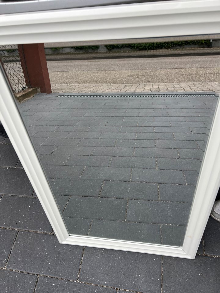 Spiegel mit Holzrahmen 85x54 cm in Rastatt