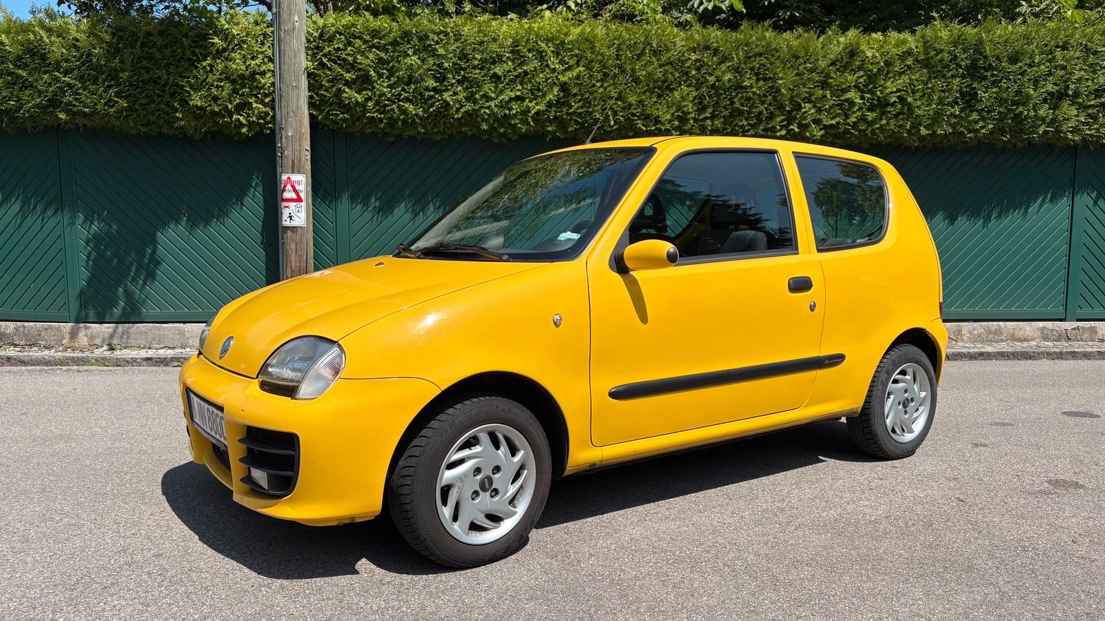 Abbildung des Autos FIAT Seicento Sporting a…