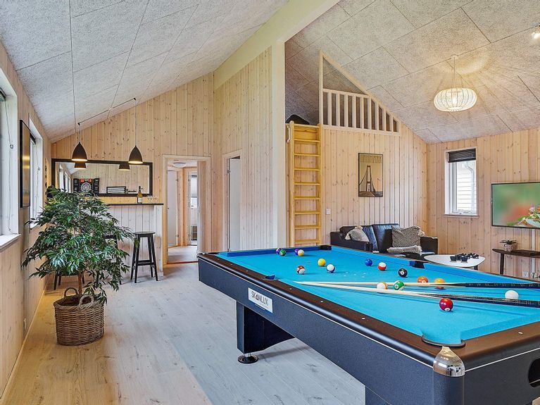 Ferienhaus mit Pool in Kappeln (Ostsee) für 18 Personen + 2 Hunde in Kappeln