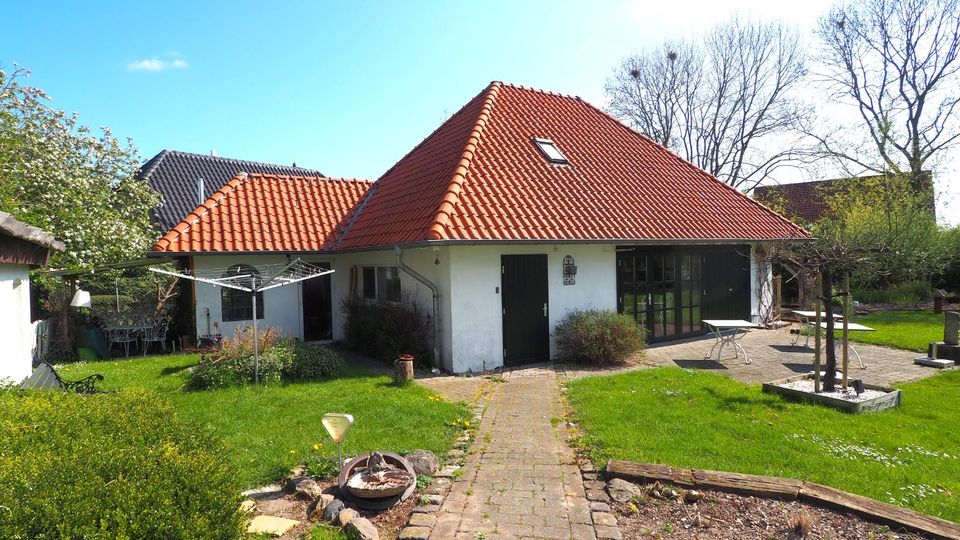 Charmante reetgedeckte Kate mit wunderschönem Grundstück am Rande des Dorfes !! in Kranenburg