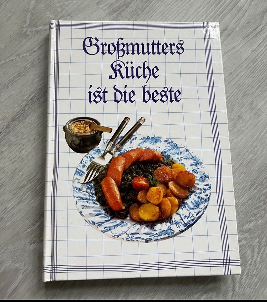 Kochbuch „Großmutters Küche ist die Beste“ in Bad Pyrmont