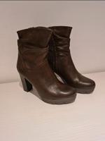 Stiefeletten / Absatzschuhe / Plateau / Innen kuschelig Niedersachsen - Langwedel Vorschau