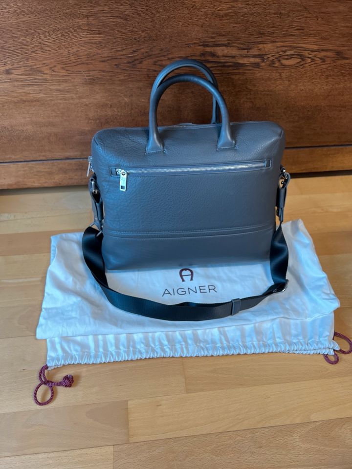 Aigner (Akten)Tasche aus Leder Business NEU in Bonn