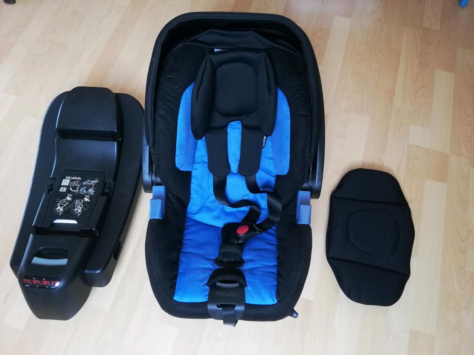 Recaro Privia Babyschale inkl Isofix Top Zustand Maxi Cosi in Bopfingen