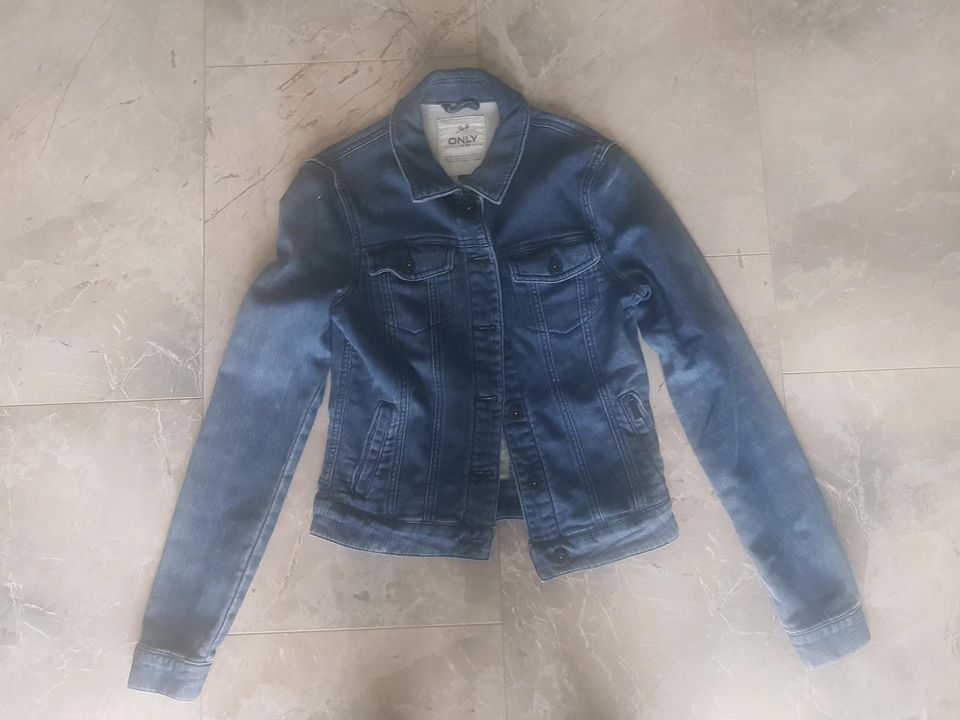 Jeansjacke von only in Übach-Palenberg