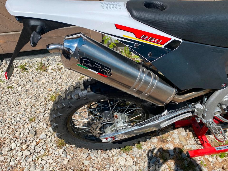 AJP SPR 250 Enduro Modelljahr 2024 in Bielefeld