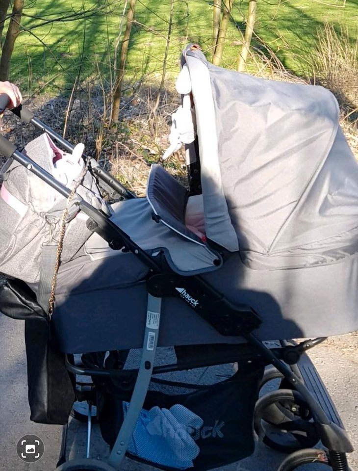 Hauck Kinderwagen 2 in 1 Autoschale/ Babywanne in Essen