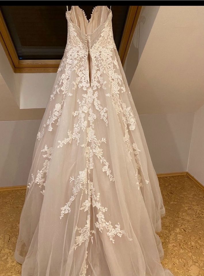 Brautkleid / Hochzeitskleid in Nideggen / Düren