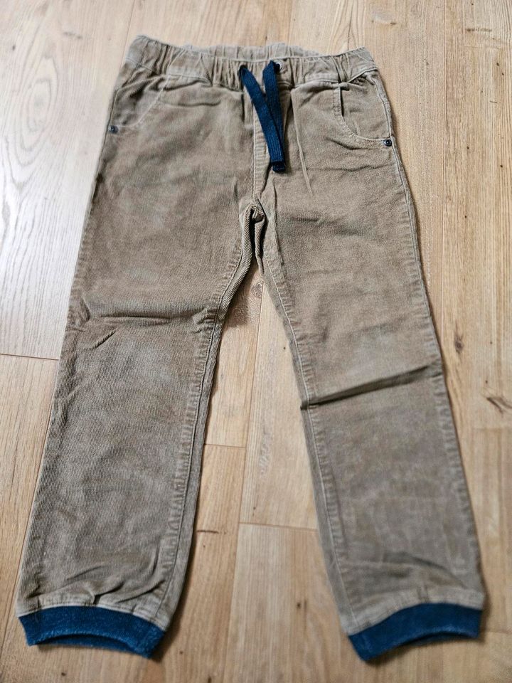 Hosen Set Größe 116 / Preis pro Hose 2,50€ in Wittingen