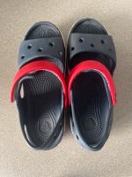 Crocs Unisex, Sandalen, Crocband Kids Blau rot, J2, Gr. 32 33 Frankfurt am Main - Nordend Vorschau