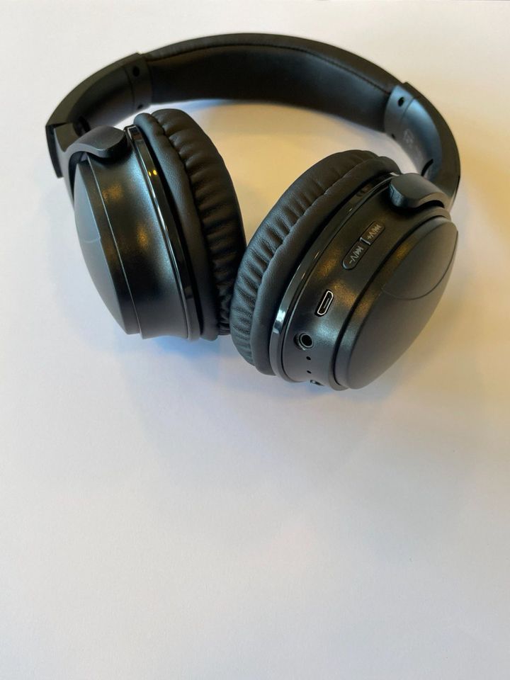 Kopfhörer Wireless- Headphone/ Headset NEU in München