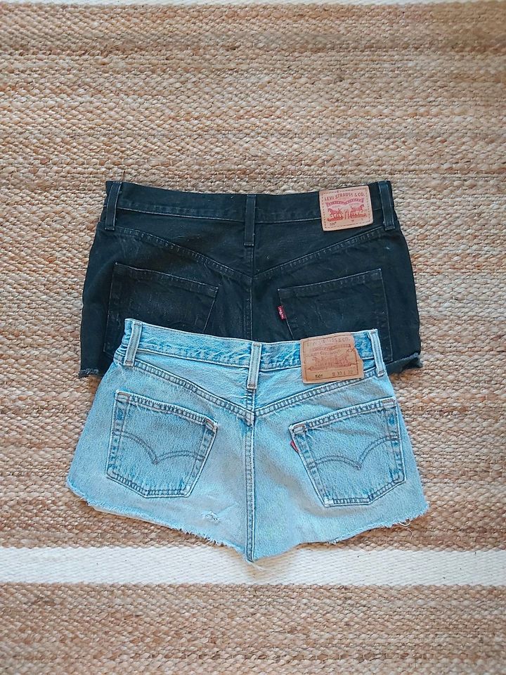 Levi's 27 Hotpants Original in Berlin