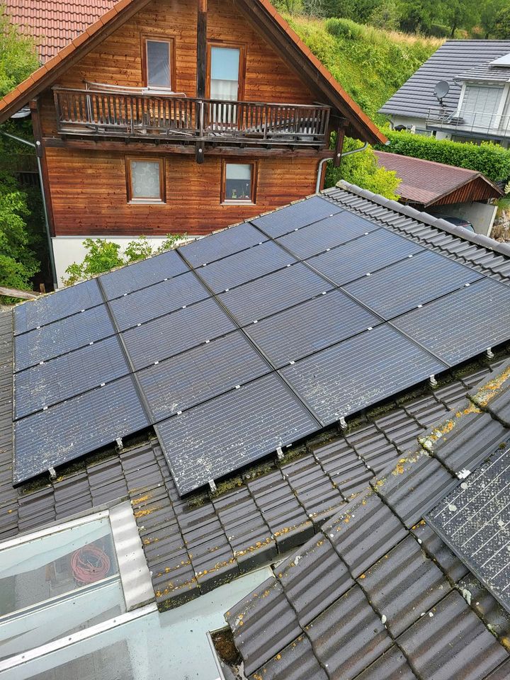 Professionelle Reinigung von Solaranlagen in Gottenheim