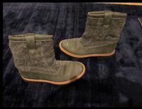 Clarks Damenschuhe 37 grau Winterstiefel / Stiefel / Winterschuhe Berlin - Mitte Vorschau