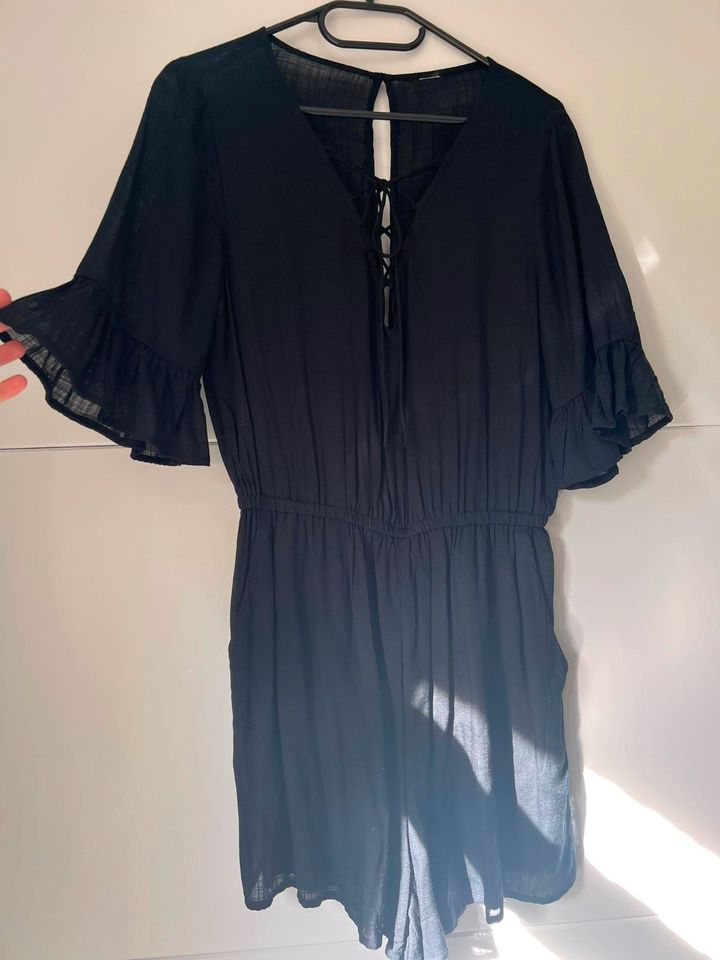 H&M Jumpsuit Overall Playsuit Boho Volants Schwarz Bindebänder M in Weißenborn Erzgebirge