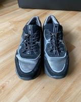Bronx Sneakers Schwarz Silber 40 Frankfurt am Main - Sachsenhausen Vorschau