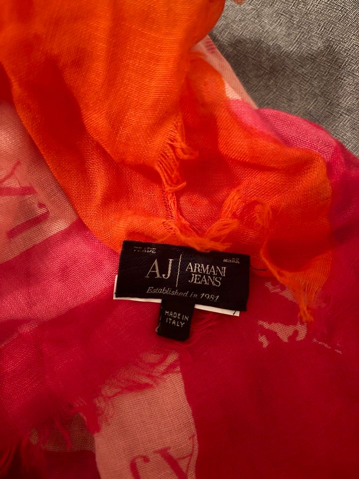 Neu Armani Jeans Schal, Tuch mit Fransen, pink, rosa, orange in Herrsching