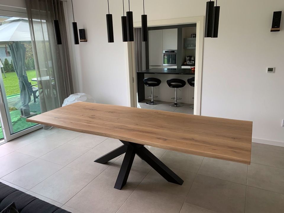 Massiv Eiche Tisch Baumkante Baumtisch Esstisch Holztisch 260x100 in Königswinter