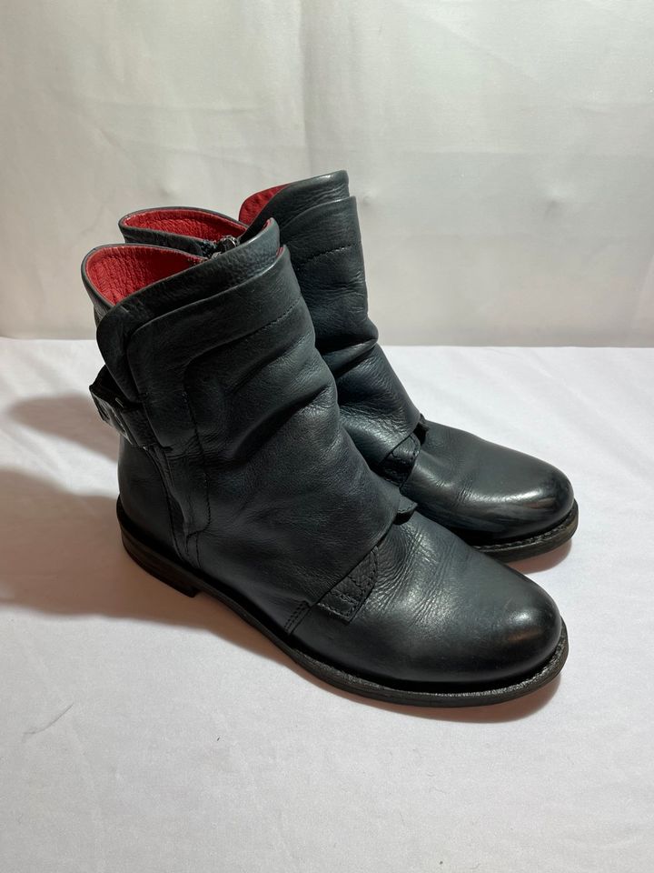 Buffalo London Damenschuhe Lederstiefel Stiefeletten Boots Gr 36 in Sankt Augustin