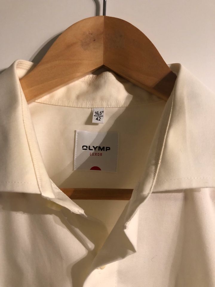 Olymp Luxor Hemd, Größe 42, creme, mit Manschettenknöpfen in Essen Freisenbruch