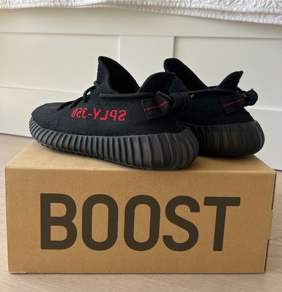 Yeezy Boost 350 V2 Bred in Düsseldorf