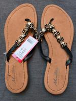 Mustang Sandalen mit Strass in 40 NEU Nordrhein-Westfalen - Witten Vorschau