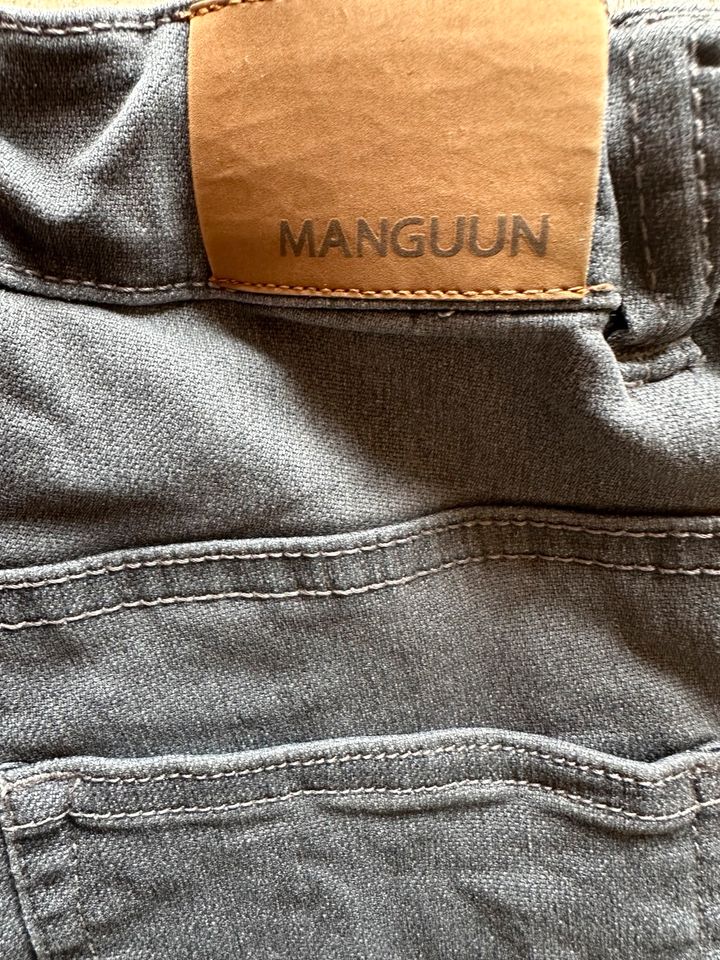 Jeans grau manguun Gr.140 in Nienhagen MV