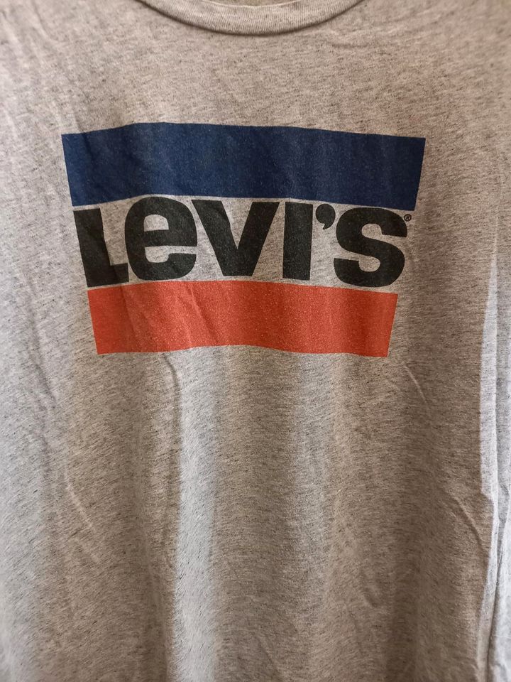 Tchirt von Levi's in Iserlohn