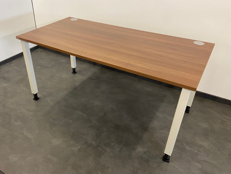 Assmann Bürotisch Schreibtisch Tisch 160x80 braun cremeweiß in Großwallstadt