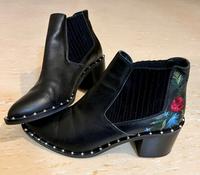 KANNA LEDERSTIEFELETTE 39 Wuppertal - Elberfeld Vorschau