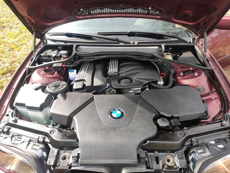 BMW 318 neu Service und TÜV in Freiberg