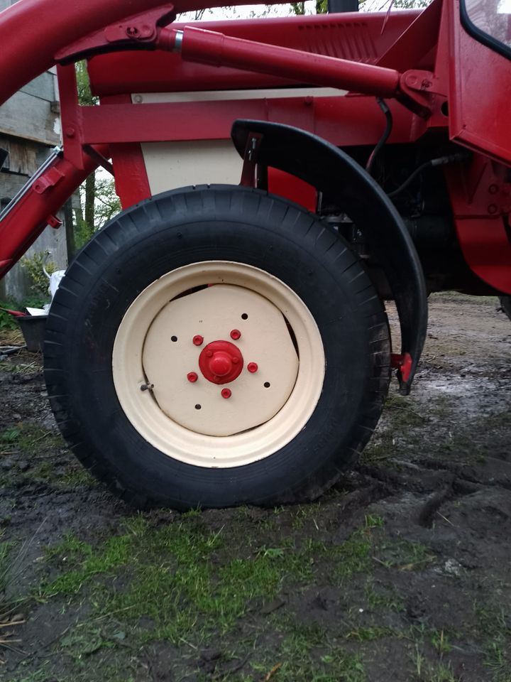PREISSENKUNG Traktor IHC 744S Schlepper, Industriefrontlader in Steinau