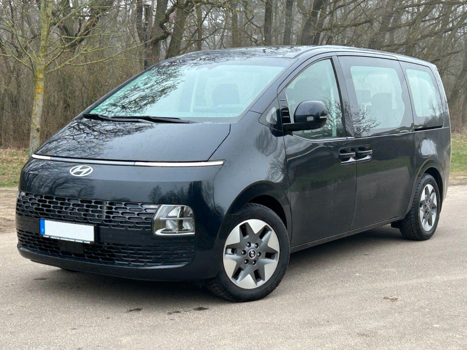 Abbildung des Autos Hyundai STARIA 2.2 CRDi …