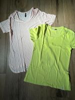 2 T-Shirts Sommerkleidung Gr. S Sachsen - Neugersdorf Vorschau