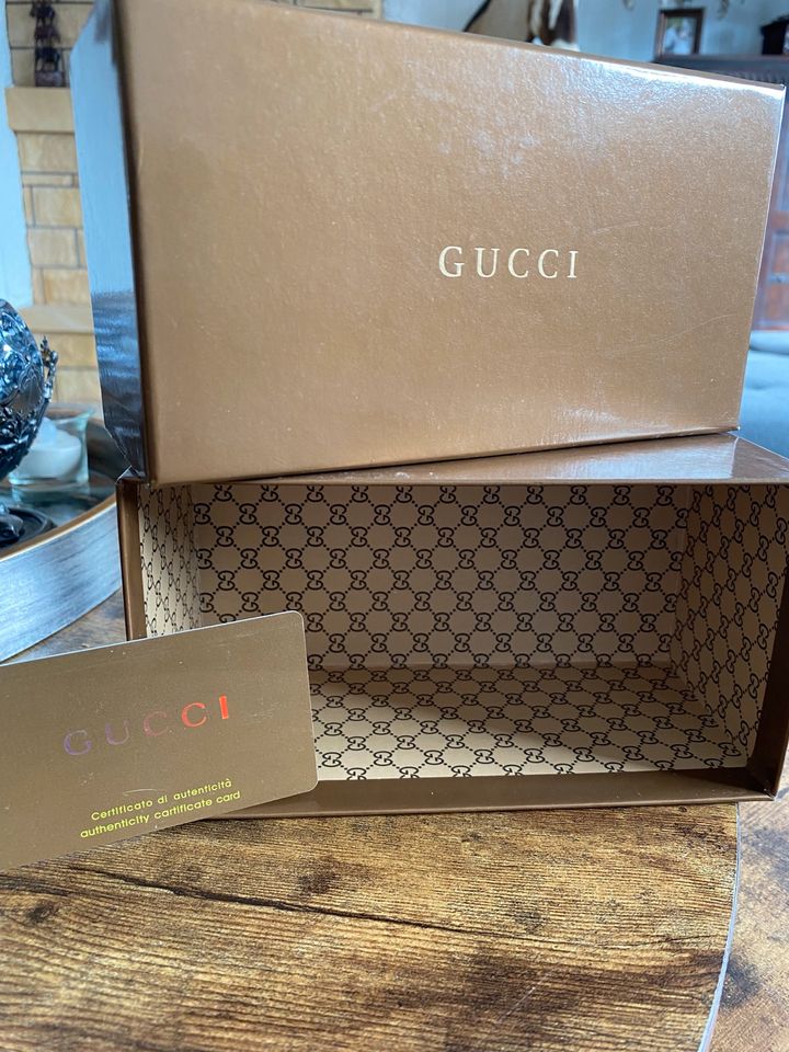 Gucci Schachtel Brillen Etui in Wiehl