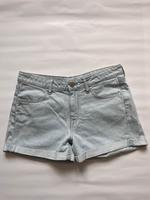 Kurze Hose Sommerhose Hose Jeans blau Gr. 36 Sachsen - Radebeul Vorschau