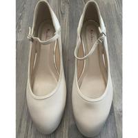 (NEU) Braut Schuhe - Größe 38 - Hochzeit - weiß / Rainbow Club Essen - Steele Vorschau