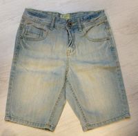 Jungen Jeans Hose Bermuda Shorts Größe 140 Neuwertig Bayern - Grettstadt Vorschau