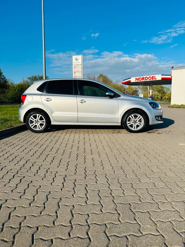 Volkswagen Polo 1.6 TDI *Zahnriemen Neu* in Schwerin