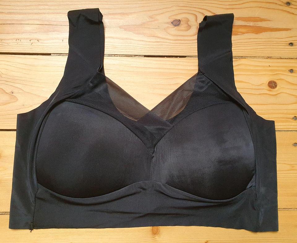 Neu Bügelloser, nahtloser Komfort BH Schwarz Gr. L -  80 D in Petersberg